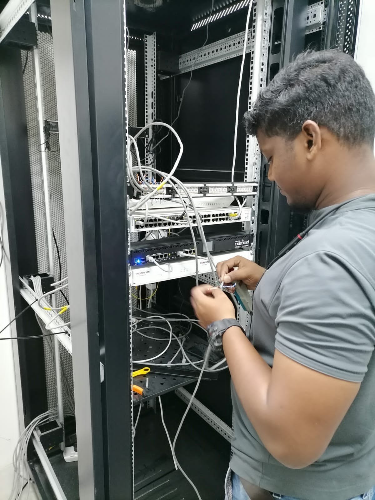 Complete IT infrastructure setup Dubai