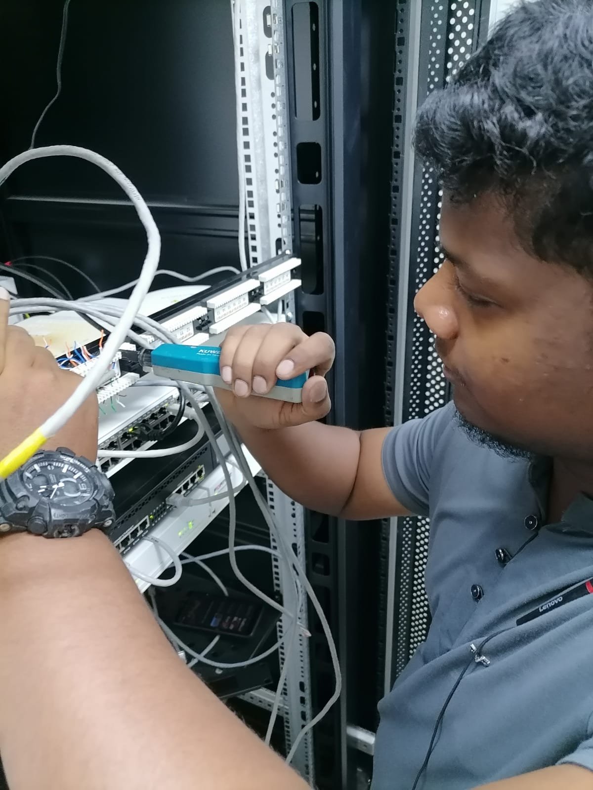 Server rack network patching Dubai — cable management and switch configuration